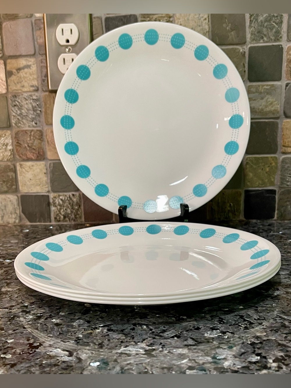Corelle South Beach 10 1/4” Dinner Plates Set of 4 Turquoise Dot & Dash